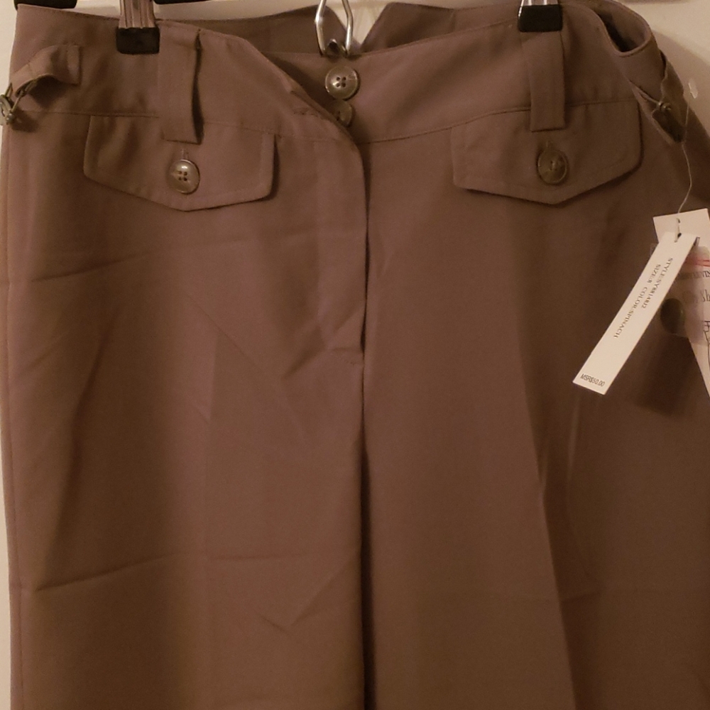NWT LARRY LEVINE CITY SHORTS - Picture 2 of 9